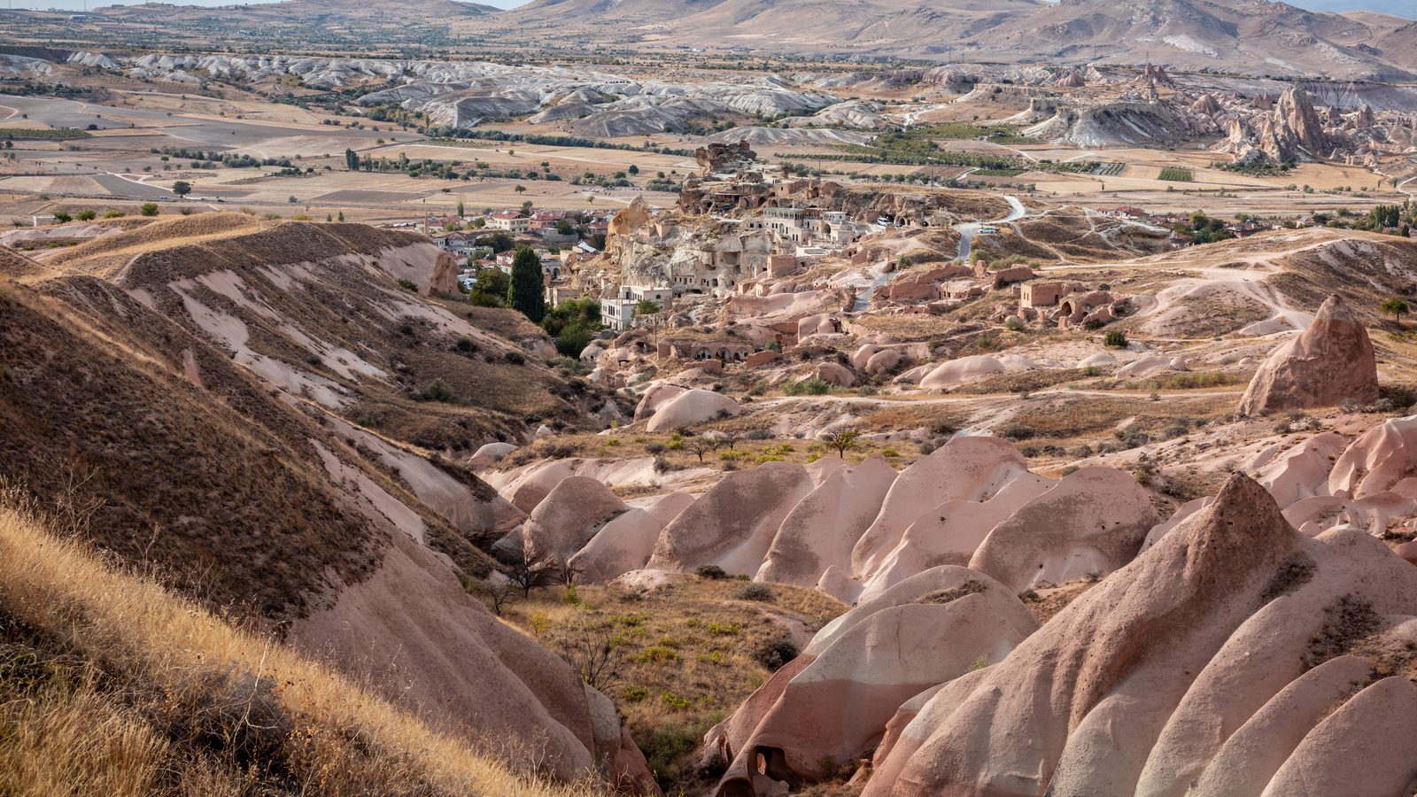 The pink and cream rock of Rose Valley
